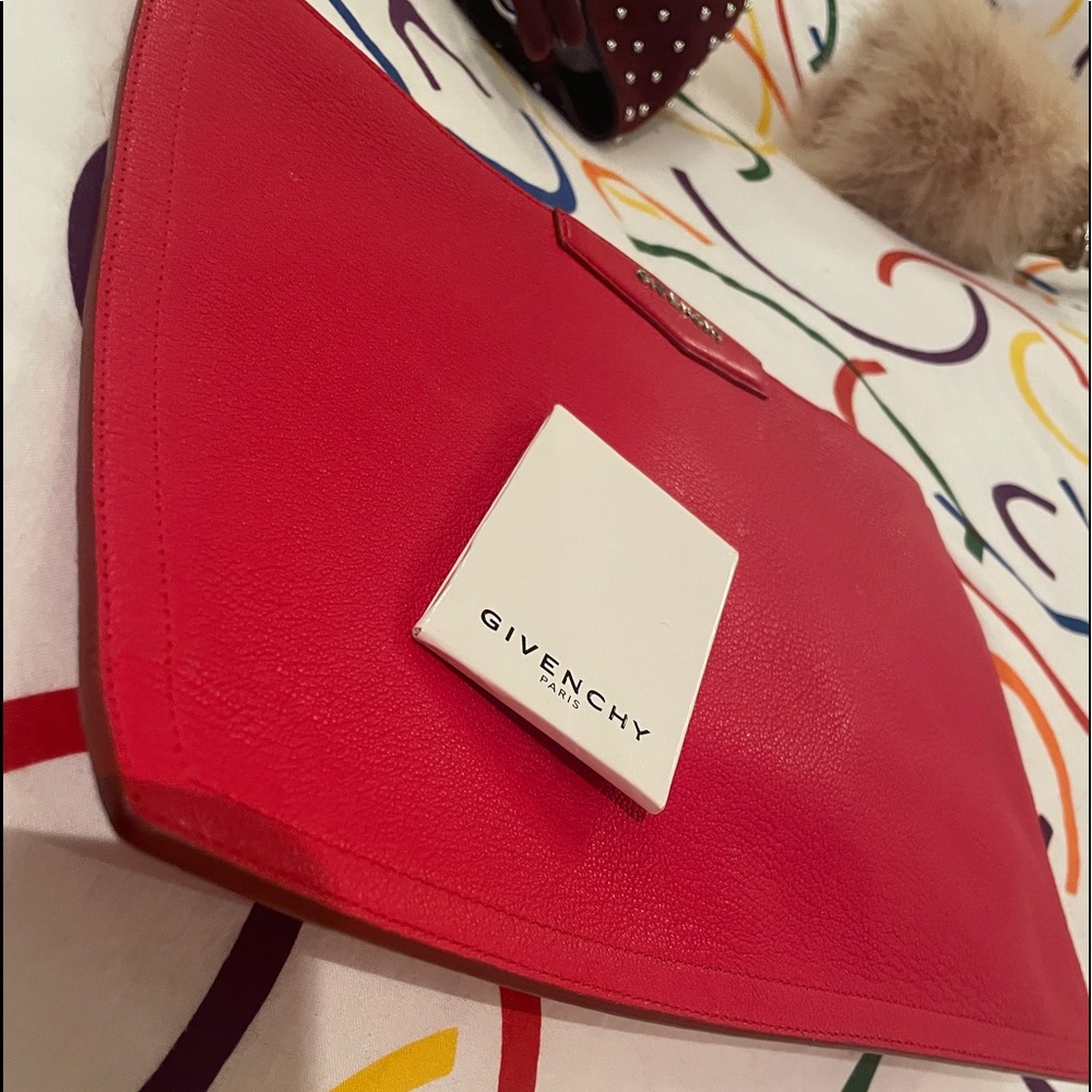 Givenchy Antigona Clutch